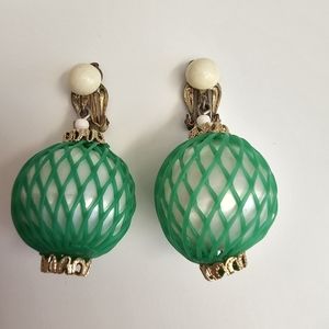 Green Mermaid Fishnet Dangly Ball Drop Faux Pearl Vintage Statement Earrings